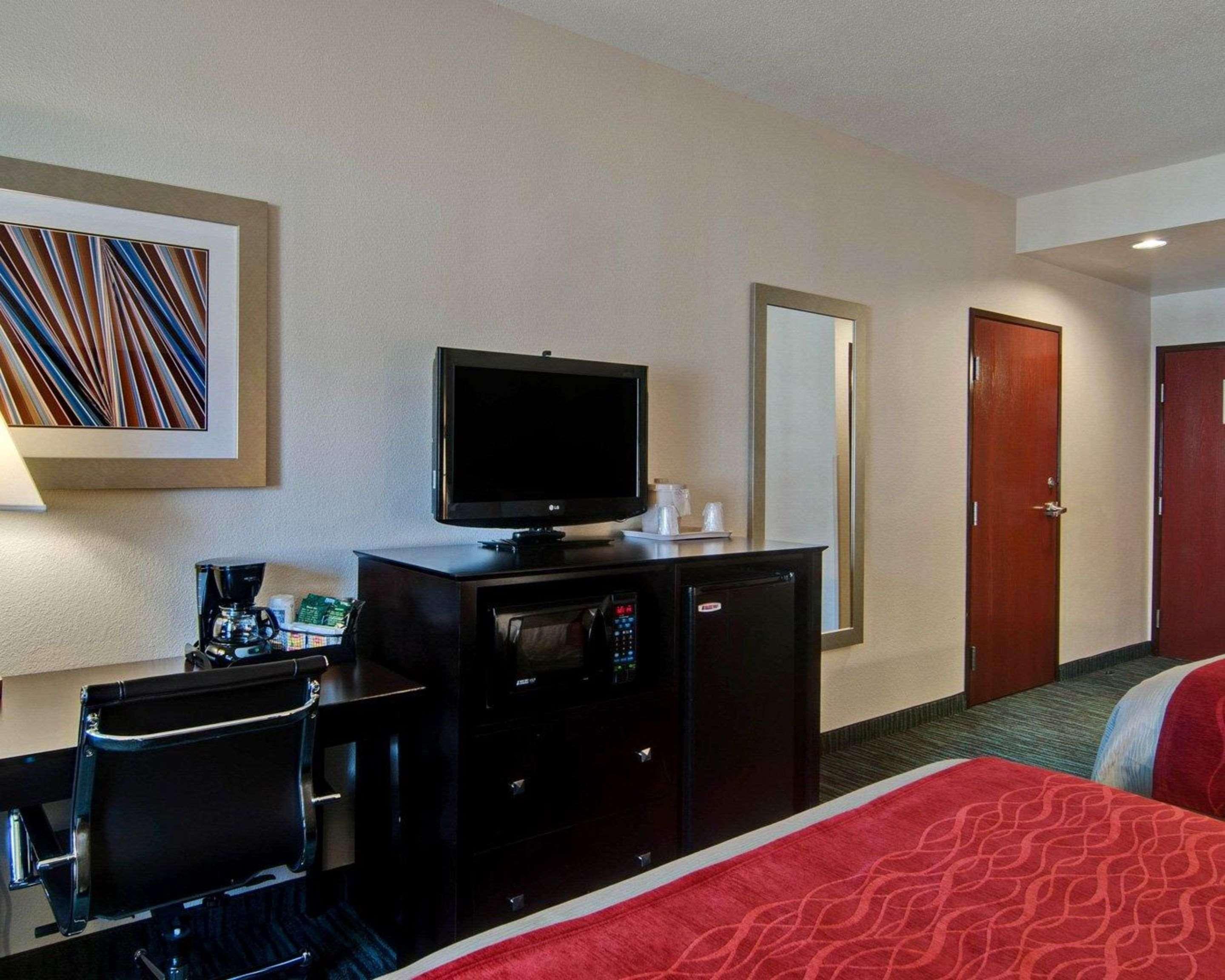 Comfort Inn Mount Airy Exterior photo